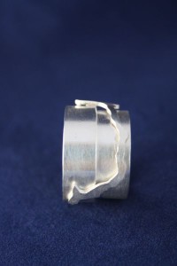 Ring Silber Insel Relief breit